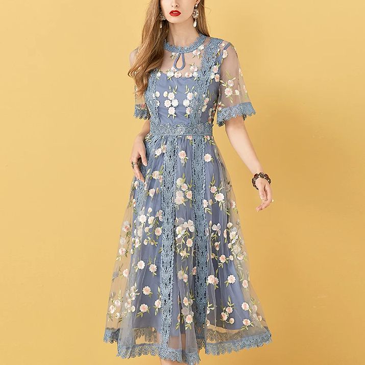 Vestido Maria Magnólia - Manga Curta - Bordado - Azul