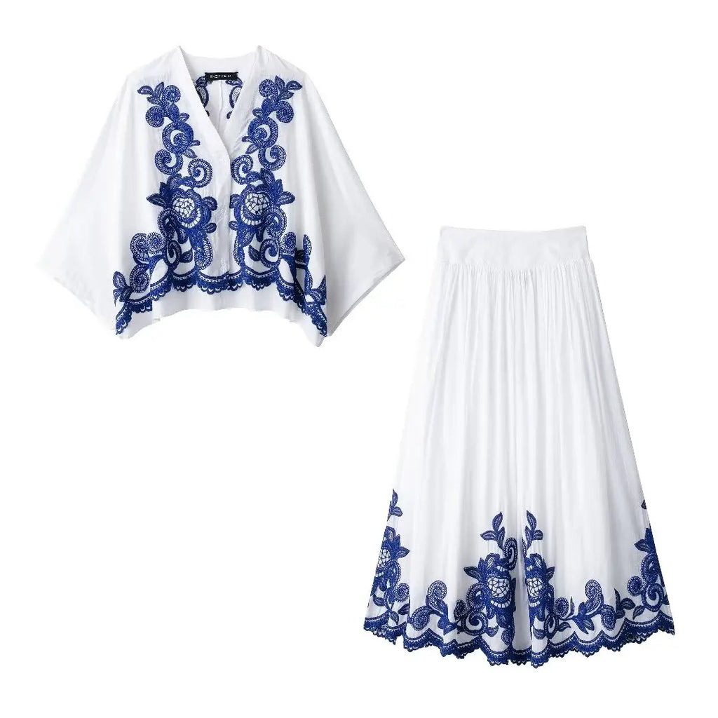 Conjunto Maria Aura - Bordado - Branco e Azul