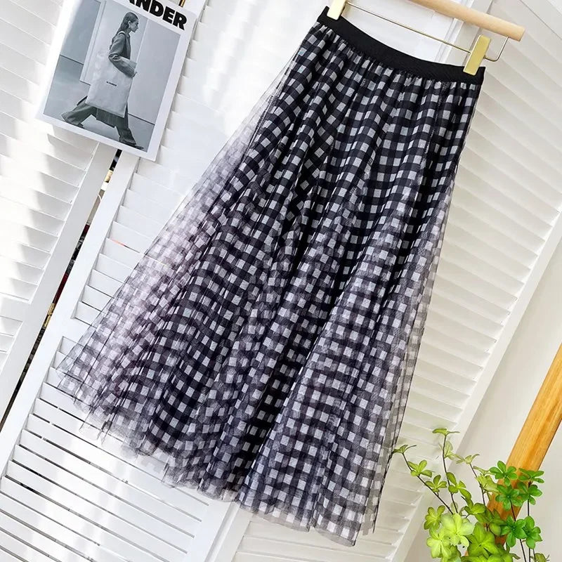 Saia Maria Filipa - Preto - Tule Xadrez