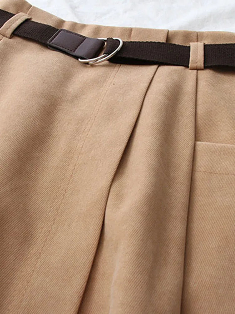 Saia Maria Judite - Veludo Cotelê - Bege